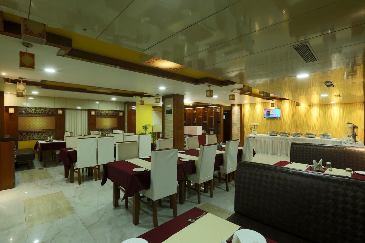 Hotel Sj International Guwahati Exterior foto