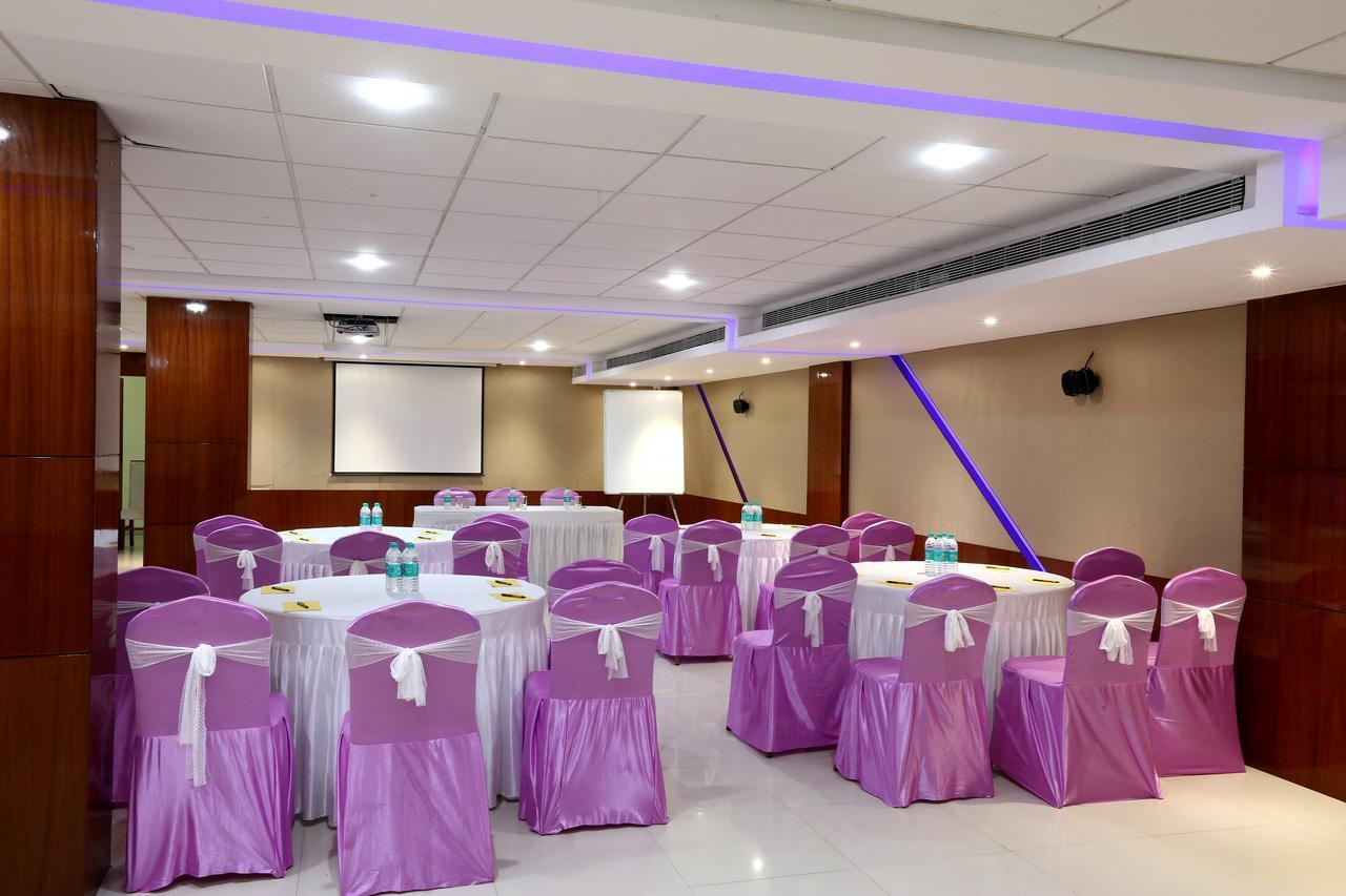Hotel Sj International Guwahati Exterior foto