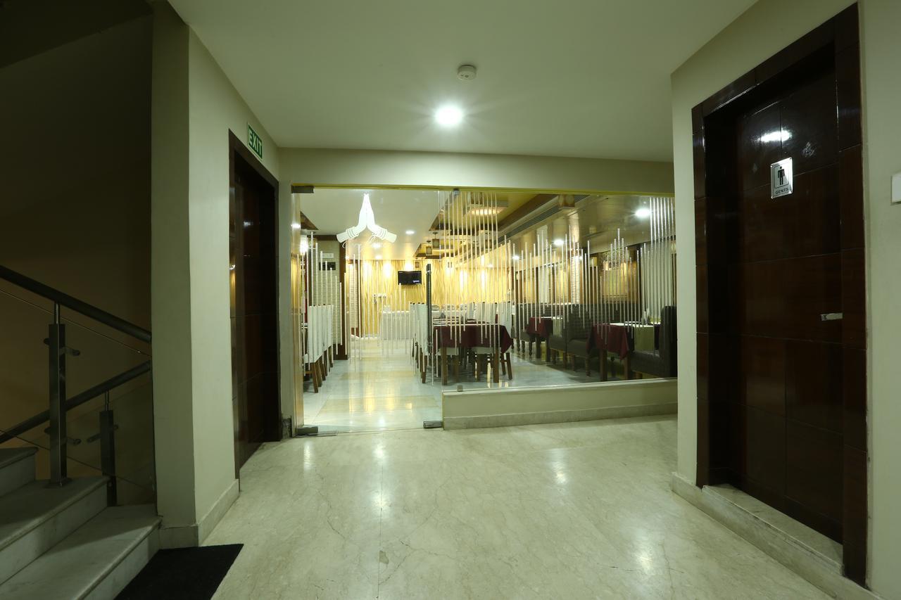 Hotel Sj International Guwahati Exterior foto